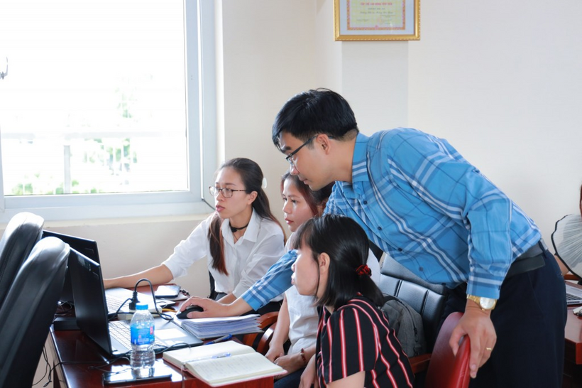 Đẩy mạnh chuyển đổi số trong lĩnh vực giáo dục