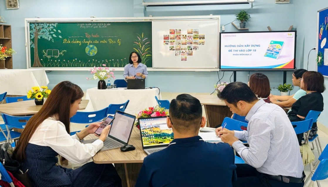 A person standing in front of a group of peopleDescription automatically generated