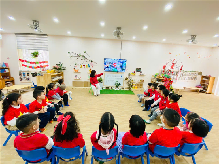 https://mgtuoitho.badinh.edu.vn/UploadFinder/images/2025/2/19/19022025164213_3.png